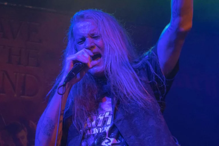 Sebastian Bach celebra 35 años de trayectoria en el Lunario