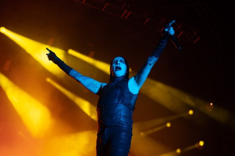 Marilyn Manson Arrasa en FENAPO 2025 con 205 Mil Fans