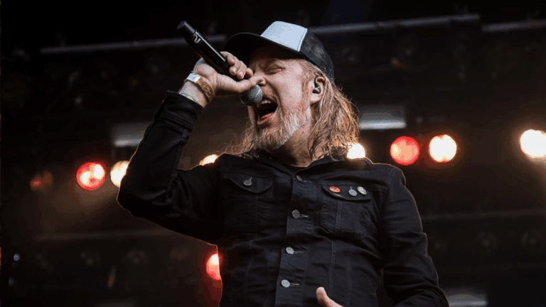 portada-at-the-gates